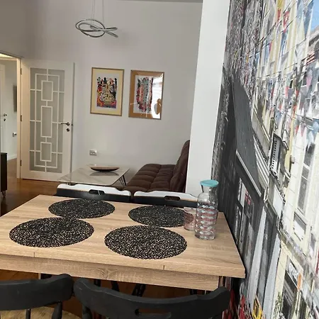 Apartment Diva Kapana 2bdr With Parking *