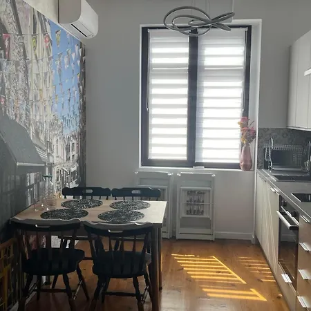 Diva Kapana 2bdr With Parking *